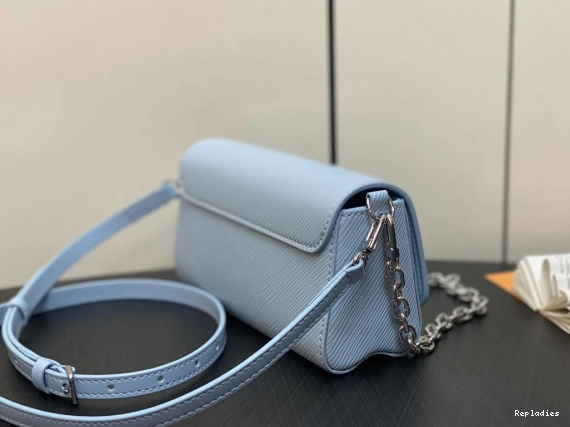 Fake Louis Bags VUITTON TWIST-19*10.5*6.5cm LOUIS 0729